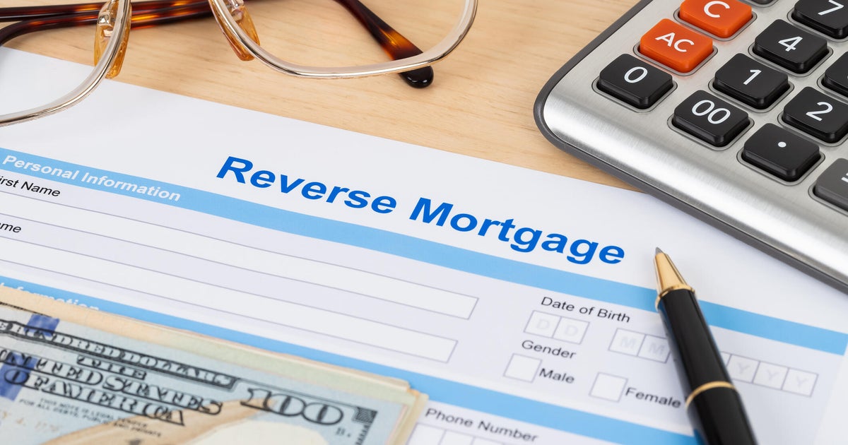 След години на високи разходи по заеми много по възрастни собственици