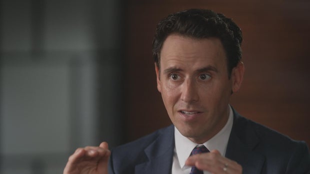 Forget pulling a rabbit from a hat, mentalist Oz Pearlman can pull an ATM PIN code from someone’s mind Forget pulling a rabbit from a hat, mentalist Oz Pearlman can pull an ATM PIN code from someone’s mind