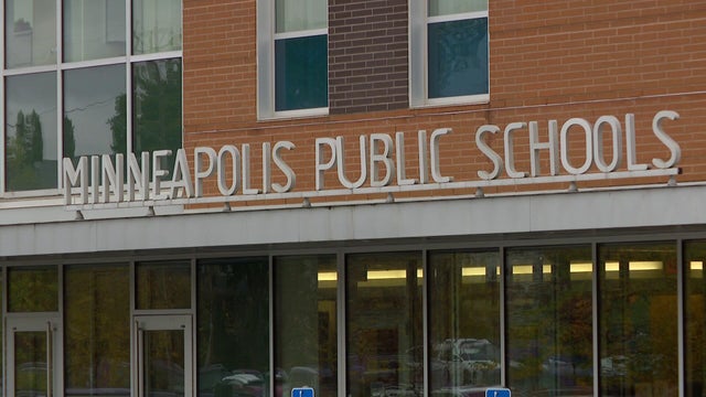 4p-vo-mpls-teacher-strike-vote-wcco91ap.jpg 