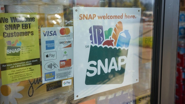 cbsn-fusion-states-warn-snap-benefits-may-stop-in-november-amid-government-shutdown-thumbnail.jpg 