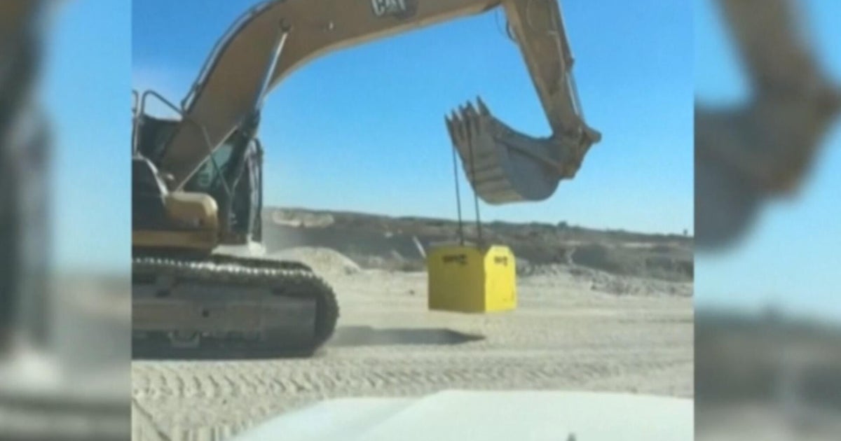 Israel marks "yellow line" in Gaza stipulated in peace plan