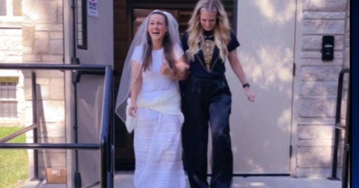 Students, staff put on surprise wedding for principal at New York school