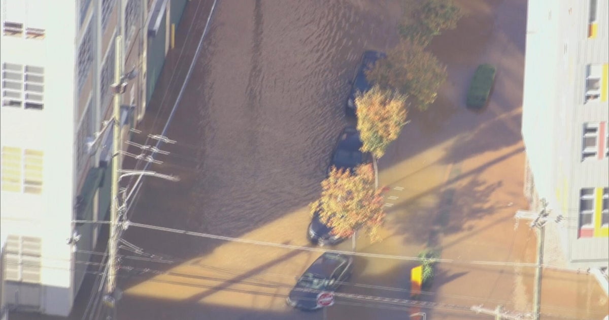 Water main break floods North Philadelphia streets near Temple University campus