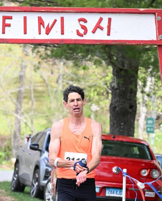 nicholas-thompson-linha de chegada-50-miler.jpg