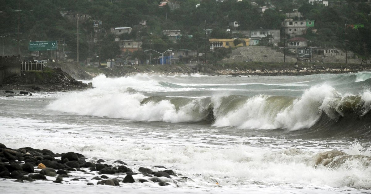 Jamaica braces for Hurricane Melissa after it passes by Dominican Republic