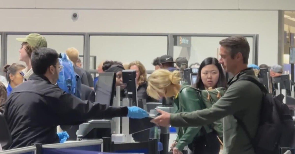 Government Shutdown Causes Nationwide Flight Delays, Disrupts Public Benefits
