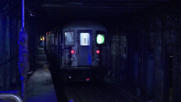 ew-ues-subway-hits-object-pkg-hi-res-still-00-00-1025.jpg 