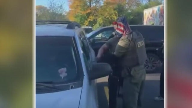ice-impersonator-25101794166272.jpg
