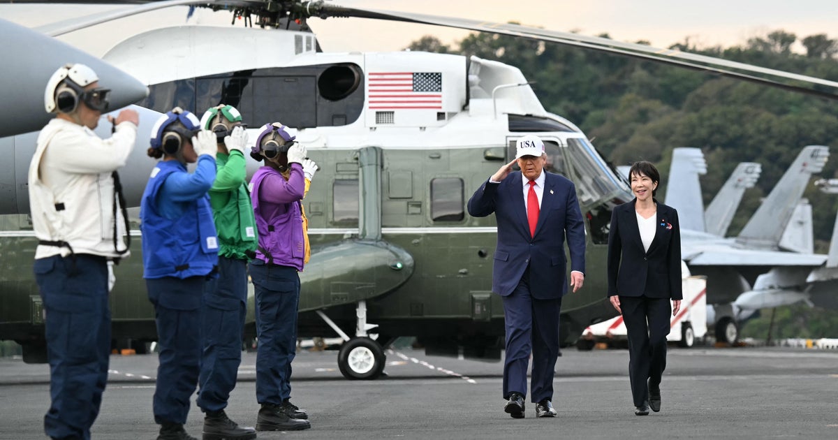 Trump signs trade deal with Japan's new leader as Asia tour continues