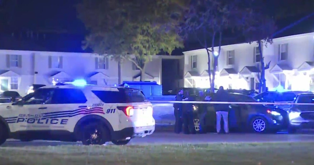 Man fatally shot inside car in Detroit, police say - CBS Detroit