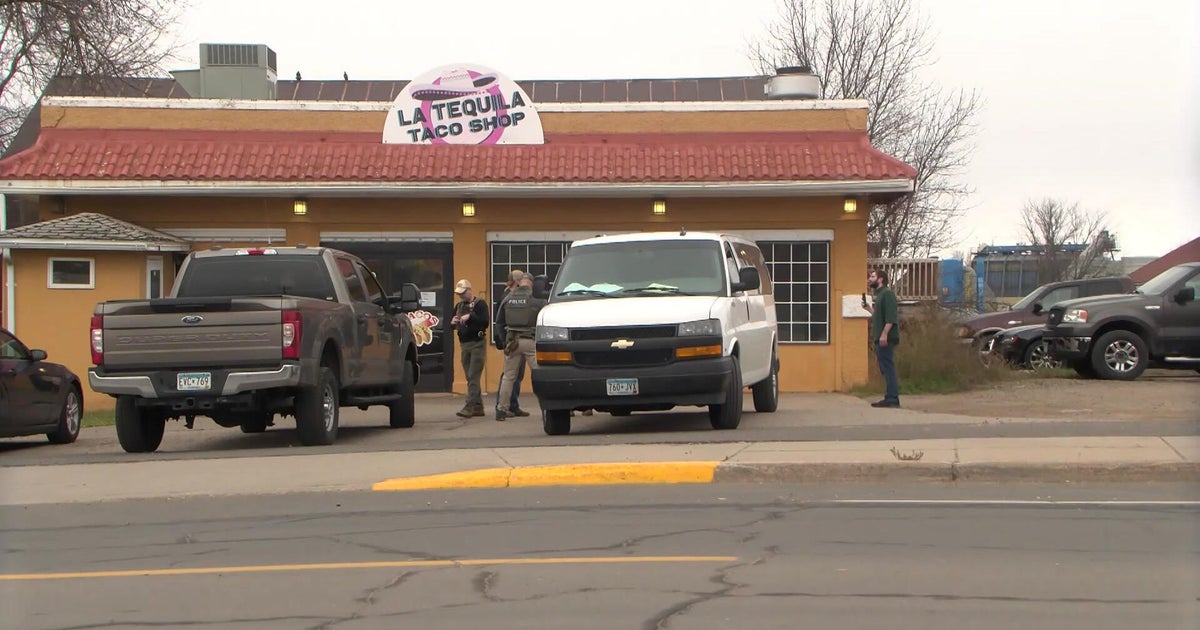 ICE says its agents arrested 8 illegal aliens in Hibbing restaurant