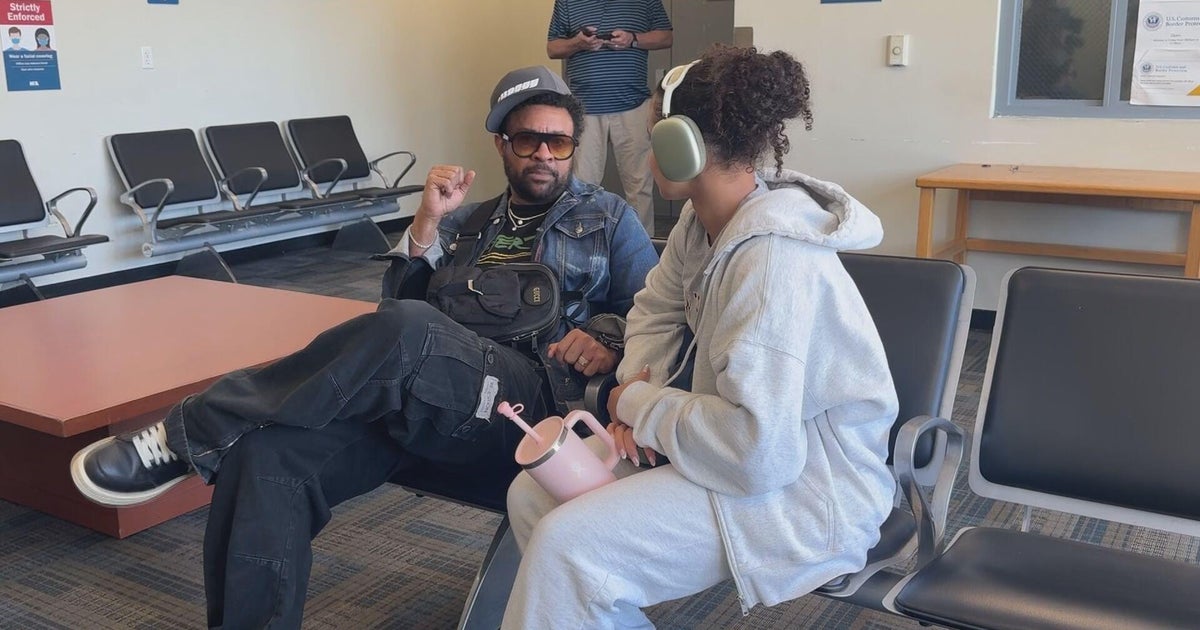 Reggae star Shaggy leads Hurricane Melissa relief effort in Jamaica Reggae star Shaggy leads Hurricane Melissa relief effort in Jamaica