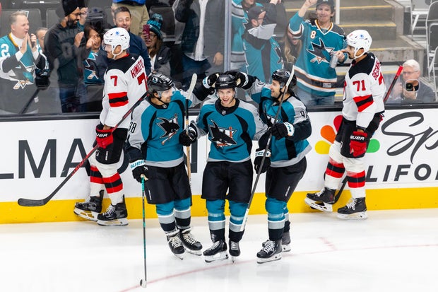 NHL: OCT 30 Devils at Sharks