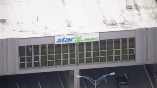 closed-star-market.jpg 