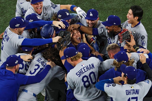 World Series - Los Angeles Dodgers v Toronto Blue Jays - Game Seven 