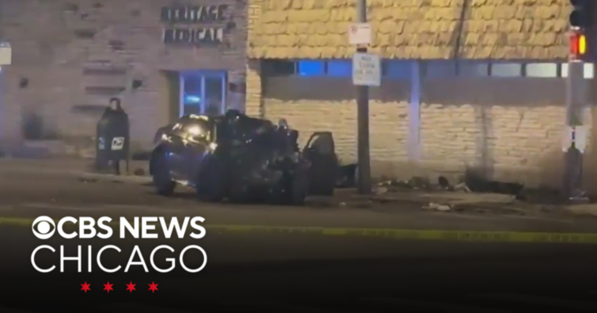 2 killed, 1 hurt in South Side head-on crash - CBS Chicago