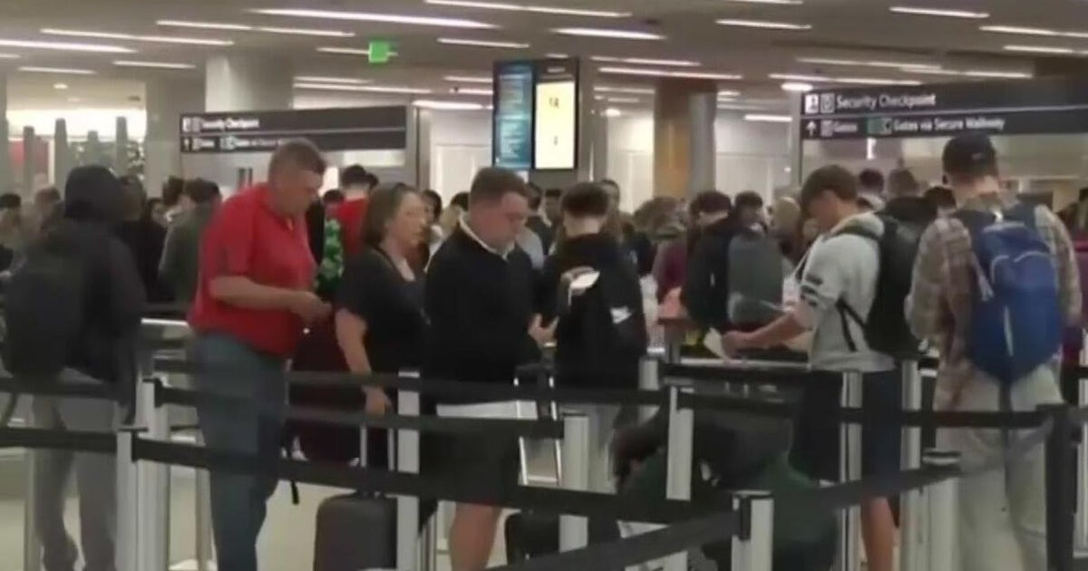 FAA to slash flights at airports across the U.S. due to government shutdown