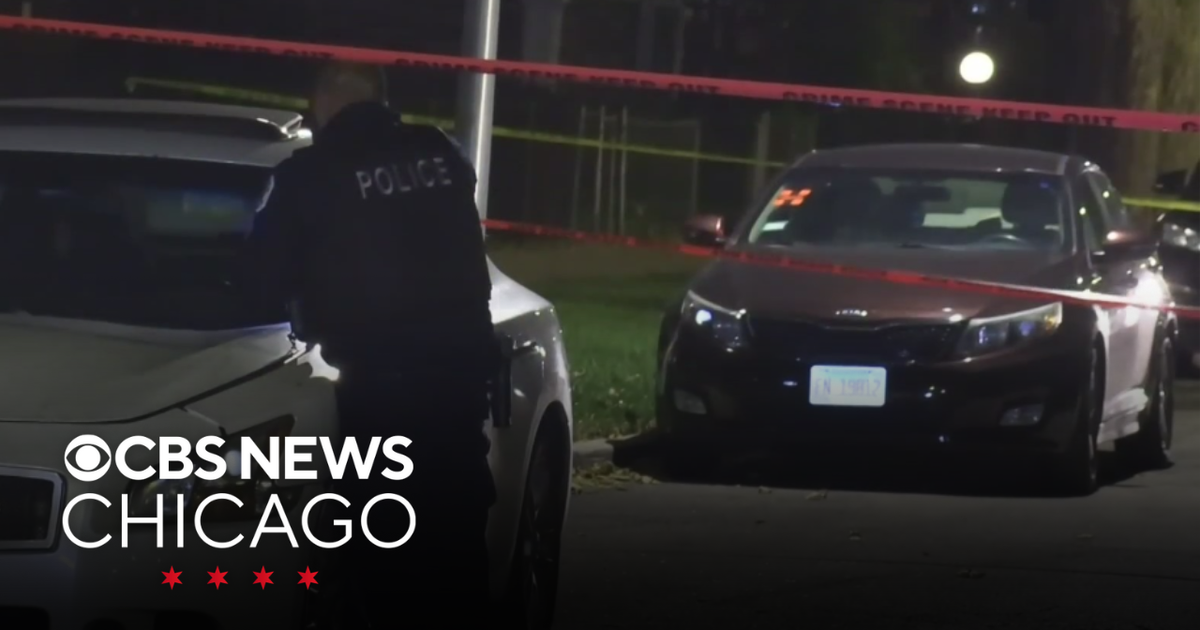Man found shot to death inside vehicle in Auburn Gresham - CBS Chicago