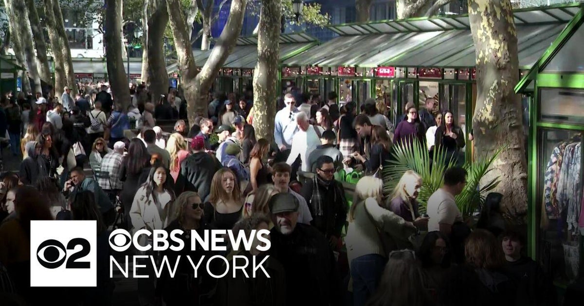 Americans expected to spend more this holiday season despite financial worries