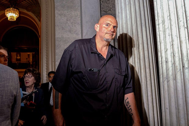 Los republicanos debaten recortes drásticos mientras el cierre del gobierno paraliza Washington.