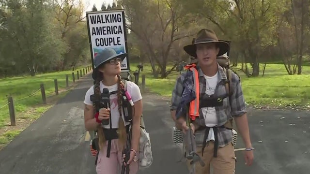 walking-america-couple-norcal.jpg 