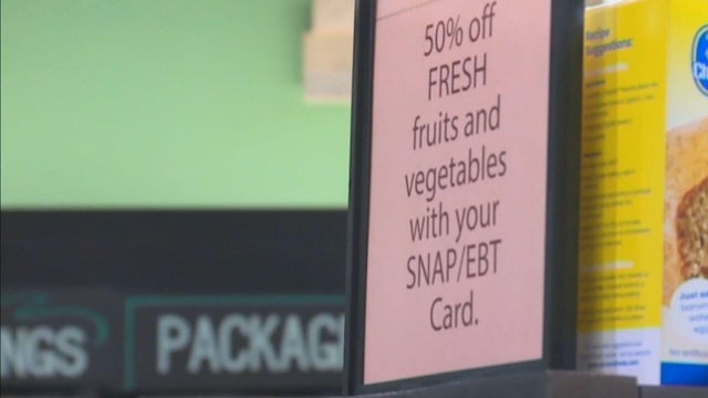 snap-benefits-grocery-store.jpg 