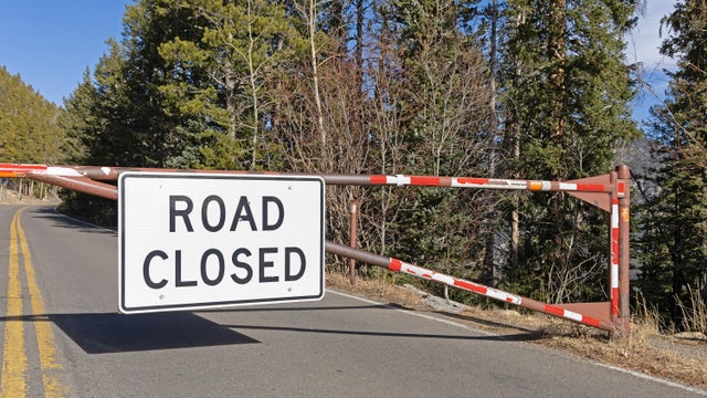 nps-photo-many-parks-curve-road-closed-11-14-2025-copy.jpg 
