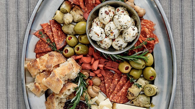 winter-holiday-antipasto-platter-nico-schinco-1280.jpg 