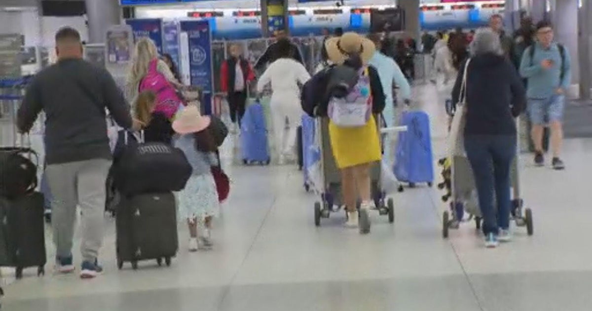Looking for last-minute deals for Thanksgiving travels? CBS Miami found some great savings