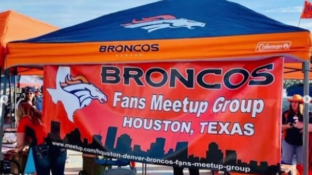broncos-fans-in-houston.jpg 