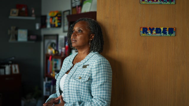 US-NEWS-ILL-ICE-FACILITY-PROTESTS-MAYOR-TB 