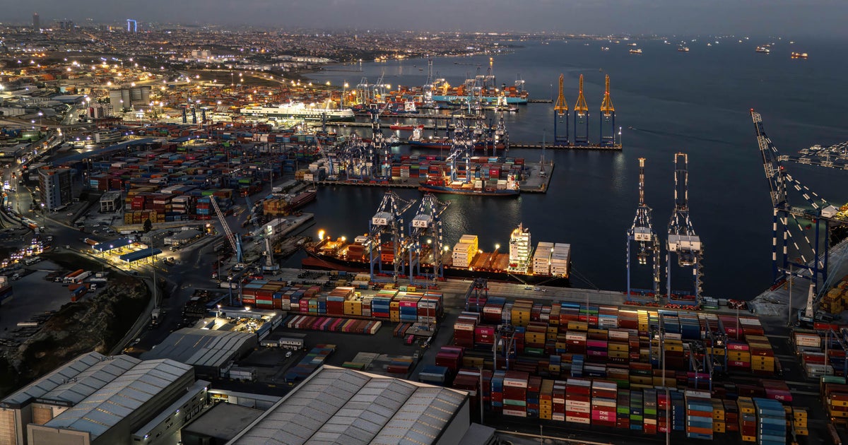 Russian sailor dies of suspected poisoning on ship off Istanbul