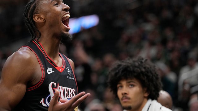 Philadelphia 76ers v Milwaukee Bucks 