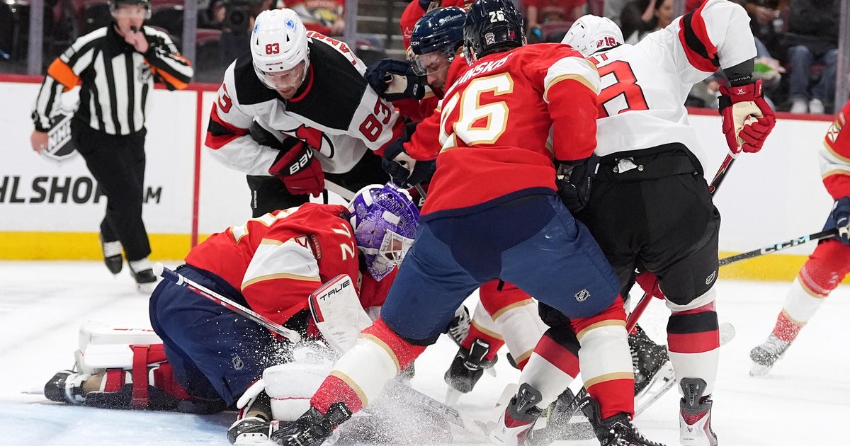 Sergei Bobrovsky gets shutout, Florida Panthers honor Jeff Petry and then top New Jersey Devils 1-0