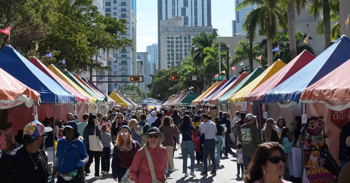 Miami Book Fair’s weekend Street Fair brings books, music and family fun to downtown
