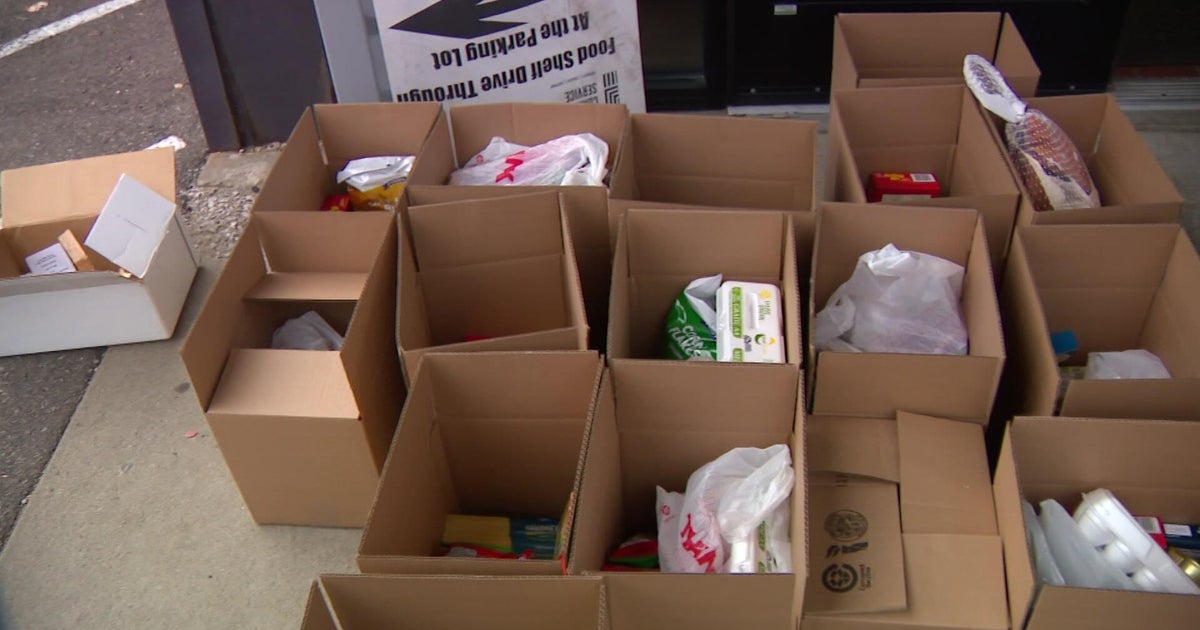 Minneapolis church hands out 150 Thanksgiving meals