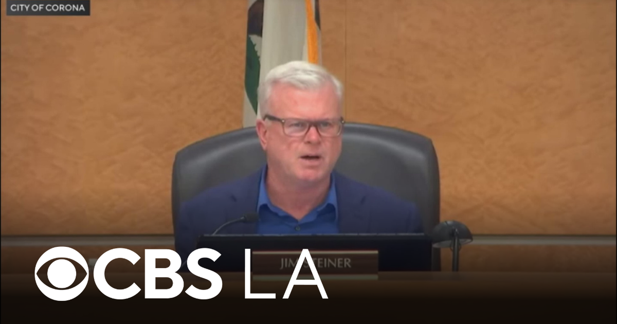Corona mayor doubles down on comment about city's downtown - CBS Los ...