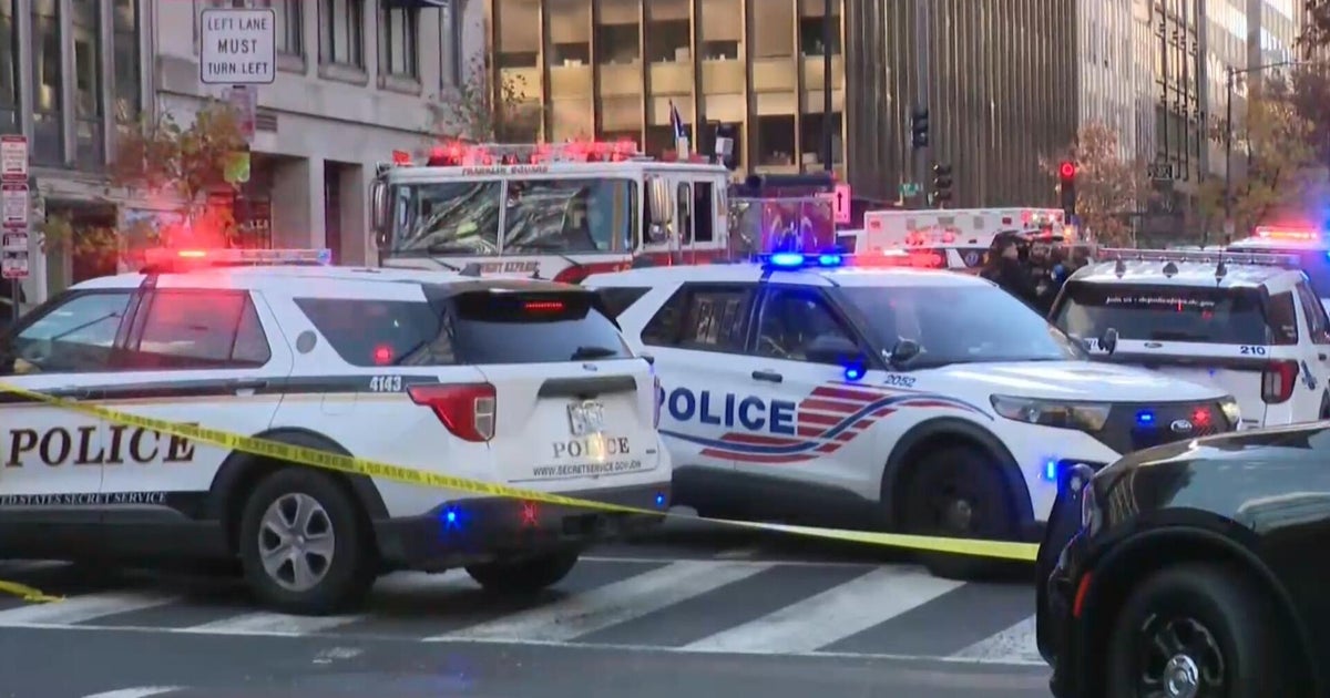 Eye Opener: Two National Guard members shot near White House