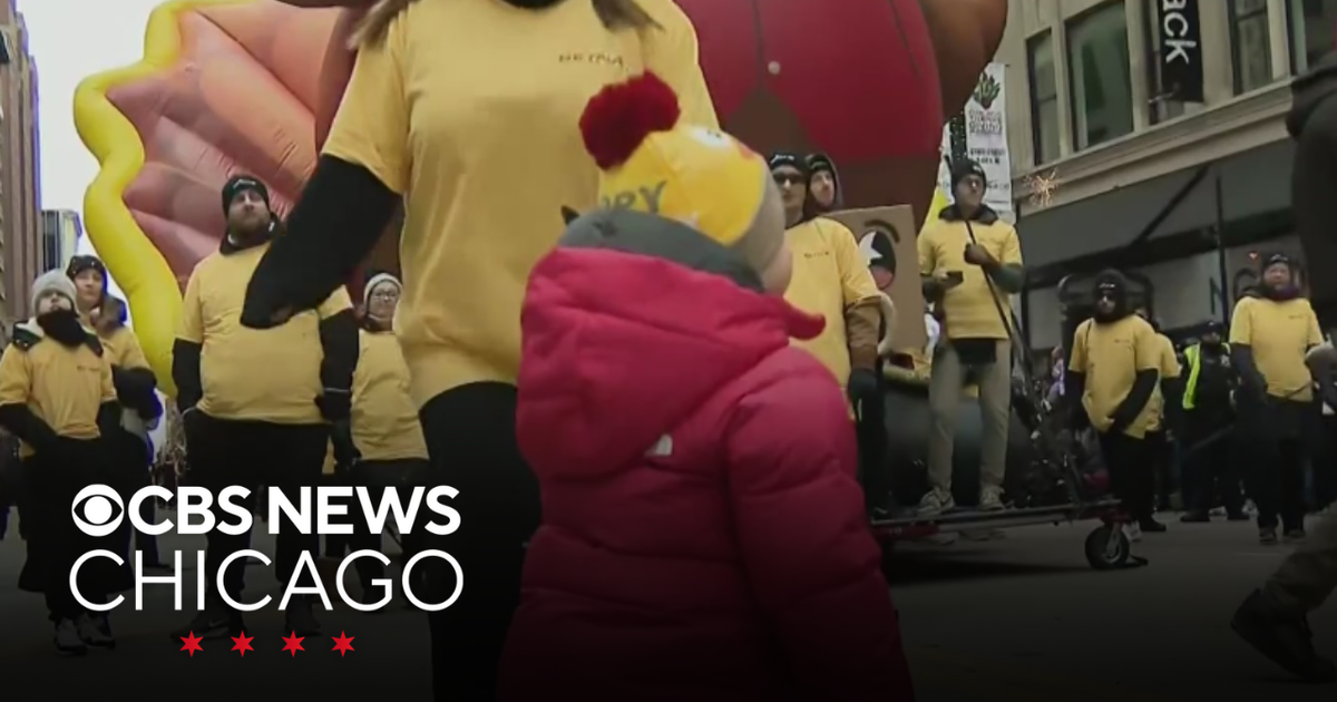 Chicago Thanksgiving Parade set to step off on State Street - CBS Chicago