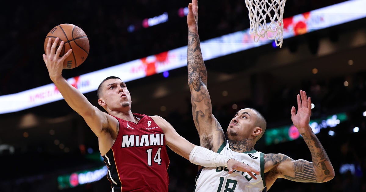 Spoelstra notches 800th win as Heat top Bucks in NBA Cup thriller