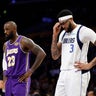 Lakers hold off Mavs in Anthony Davis' return to Los Angeles 