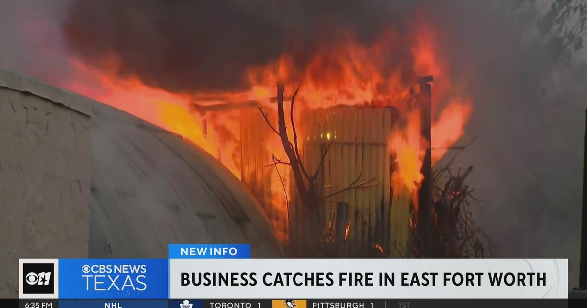 Fort Worth business fire under investigation - CBS Texas