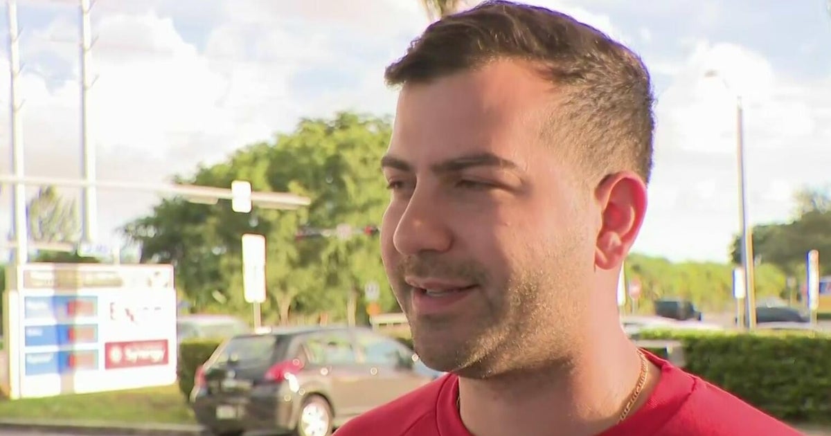 South Florida Venezuelans express concerns over tensions between native country and U.S.