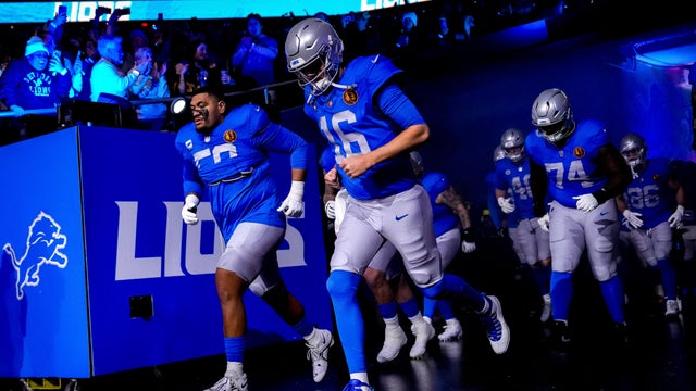 Green Bay Packers v Detroit Lions 