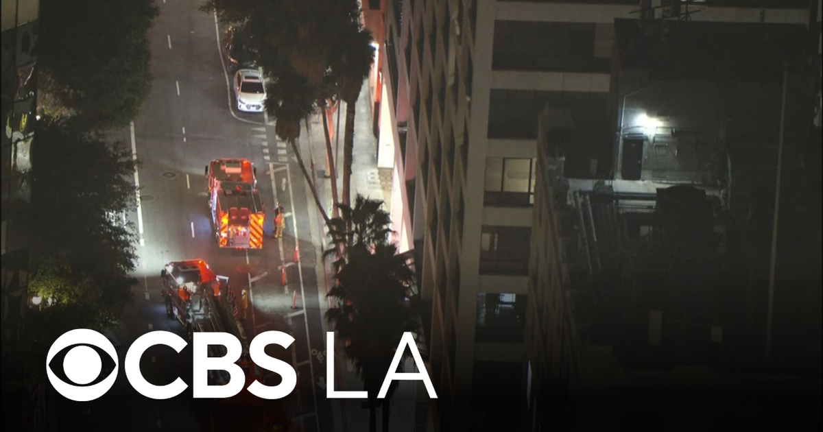 2 workers hospitalized after electrical arcing at One Wilshire Building