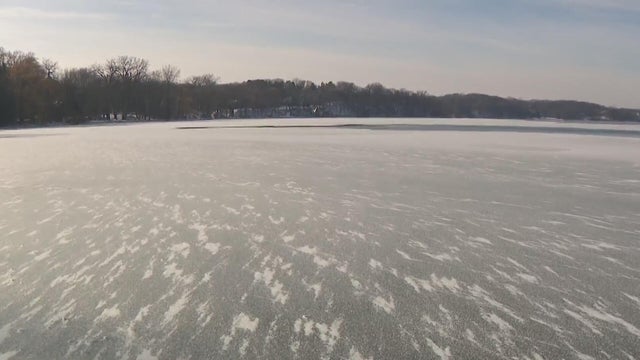 thin-ice-on-minnesota-lakes.jpg 