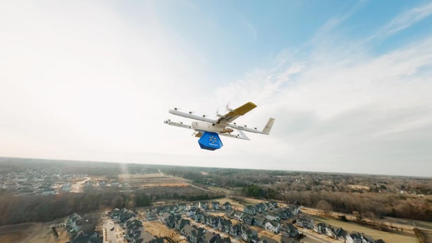drone-carrying-walmart-delivery.jpg