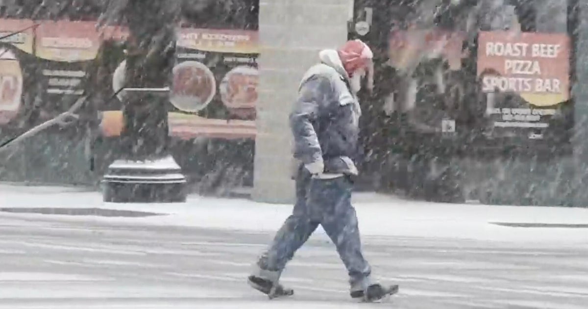 Major snowstorm that walloped Midwest hits East Coast