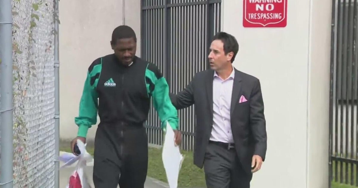 Antonio Brown’s attorney tries to get attempt murder charges dropped, citing “Stand Your Ground”