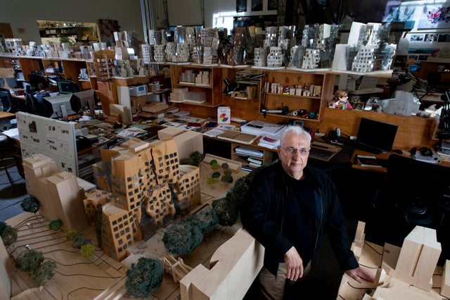 Architect Frank Gehry - Los Angeles, CA 